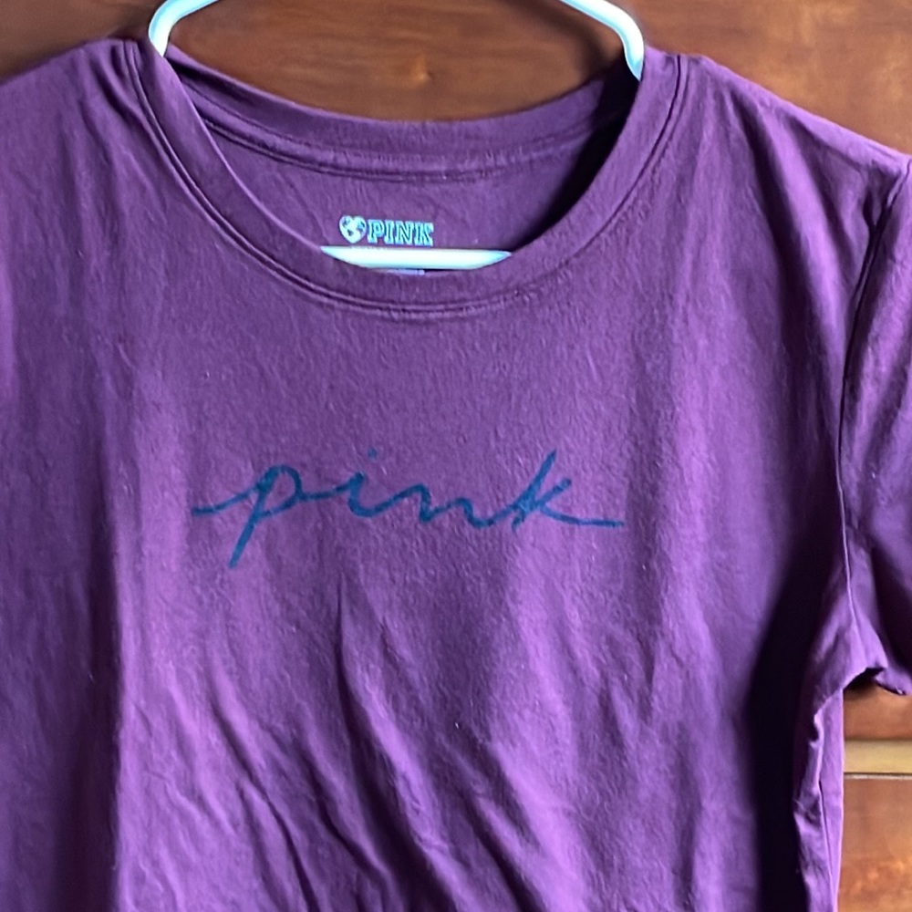 Pink script campus tee - Picture 6 of 8